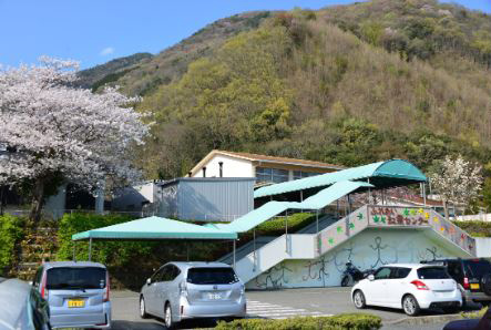 紅葉温泉駐車場