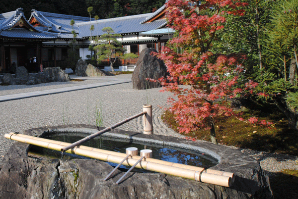 真光寺手洗い場